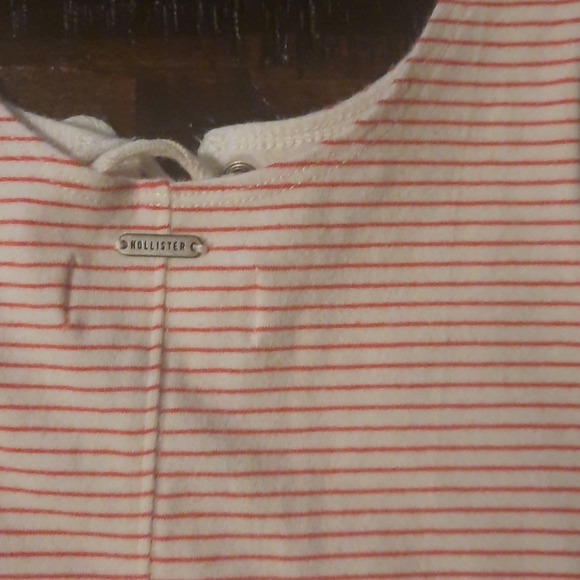 Hollister tank - Picture 6 of 8